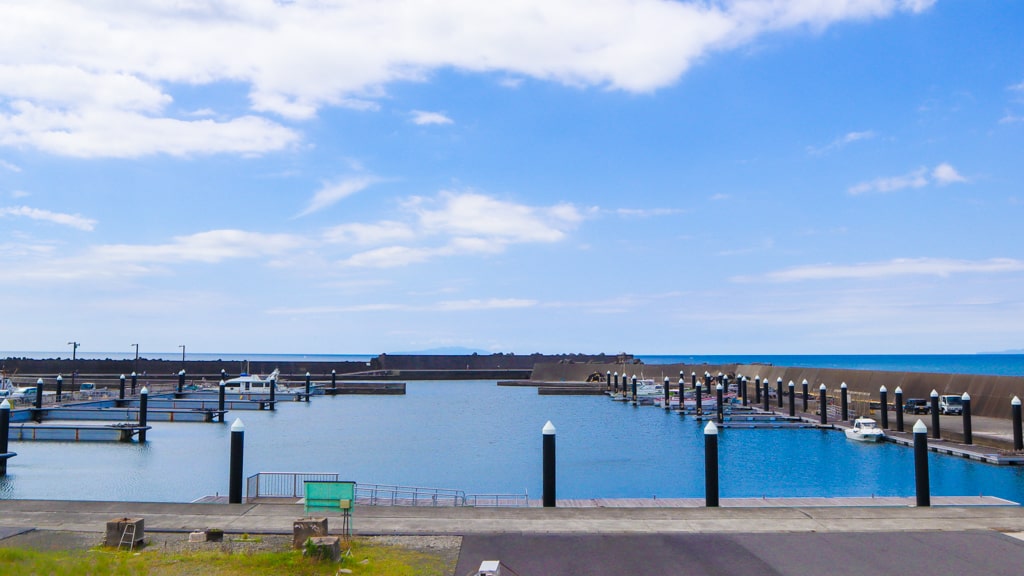 平塚新港(ひらつかタマ三郎フィッシャリーナ)